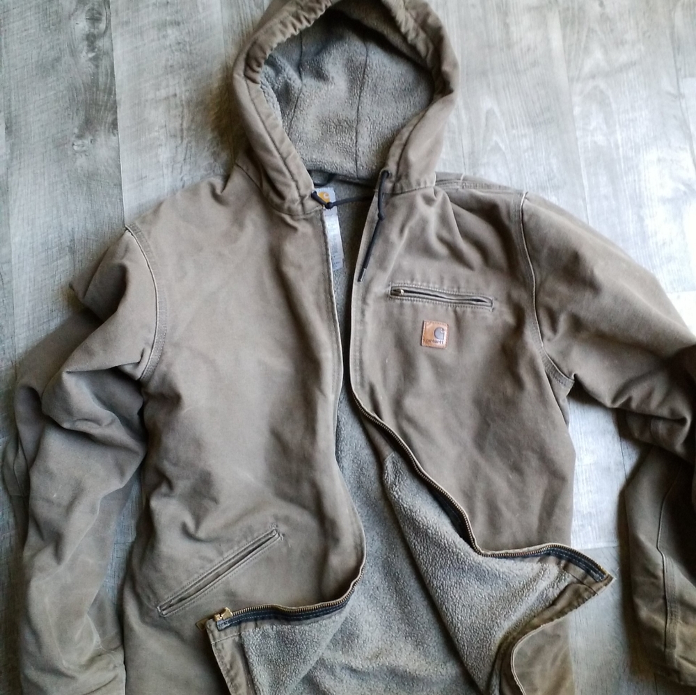 Carhartt J141 hooded sherpa jacket